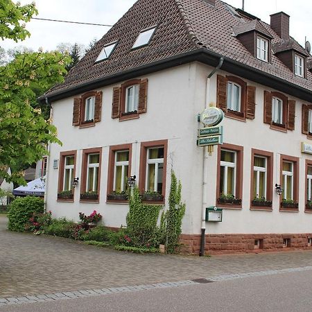 Altes Schulhaus Hotell Niederschlettenbach Eksteriør bilde